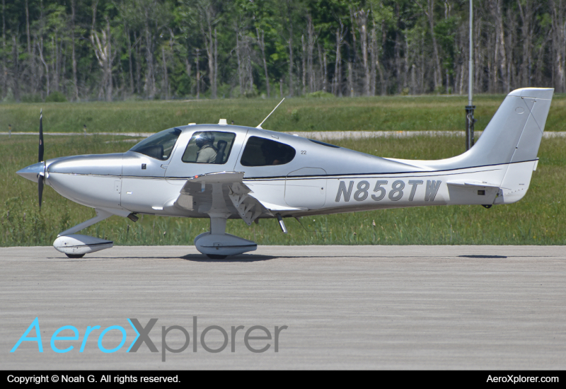 Photo of N858TW - PRIVATE Cirrus SR-22 at YLS on AeroXplorer Aviation Database
