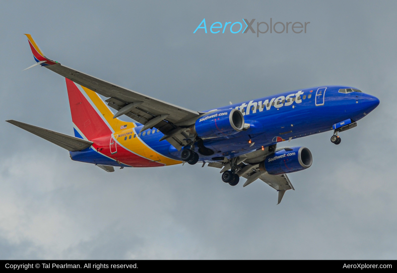 Photo of N962WN - Southwest Airlines Boeing 737-700 at BWI on AeroXplorer Aviation Database