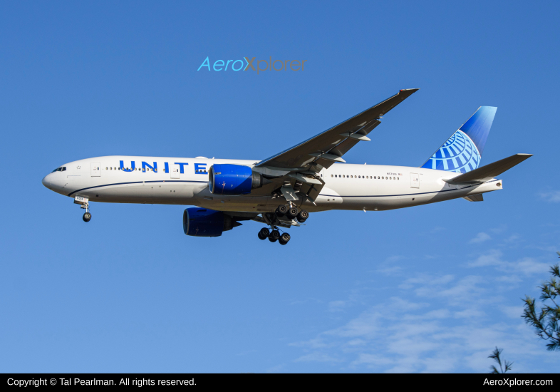 Photo of N57016 - United Airlines Boeing 777-200ER at IAD on AeroXplorer Aviation Database