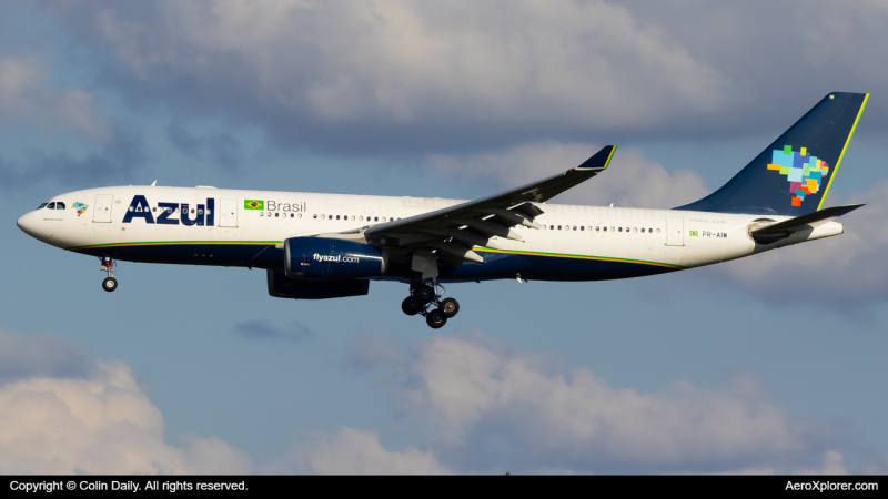 Photo of PR-AIW - Azul Airbus A330-200 at MCO on AeroXplorer Aviation Database