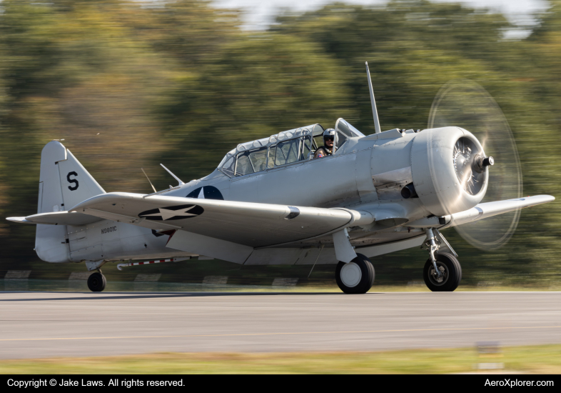 Photo of N9801C - PRIVATE North American SNJ-4 Texan at CJR on AeroXplorer Aviation Database