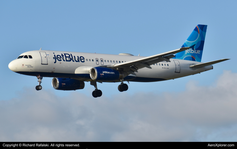 Photo of N565JB - JetBlue Airways Airbus A320 at FLL on AeroXplorer Aviation Database