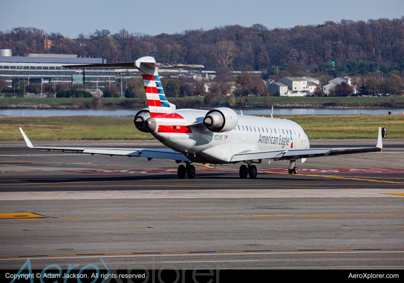 Photo of N523AE - PSA Airlines Mitsubishi CRJ-700 at DCA on AeroXplorer Aviation Database