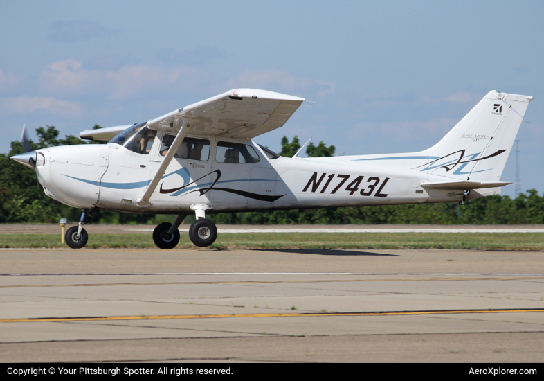 Photo of N1743L - PRIVATE Cessna 172 at AGC on AeroXplorer Aviation Database