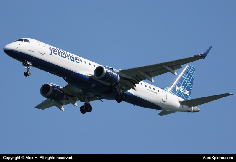 Photo of N281JB - JetBlue Airways Embraer E190 at BOS on AeroXplorer Aviation Database