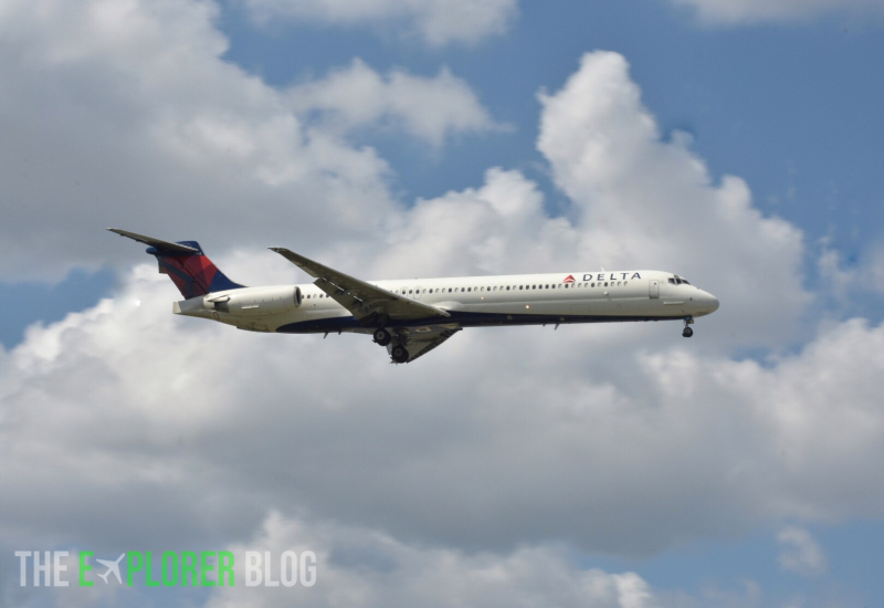 Photo of N965DL - Delta Airlines McDonnell Douglas MD-88 at ORD on AeroXplorer Aviation Database