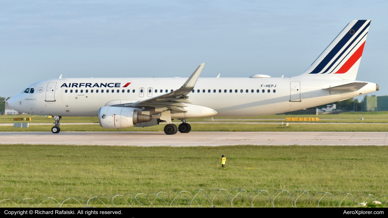 Photo of F-HEPJ - Air France Airbus A320 at MAN on AeroXplorer Aviation Database