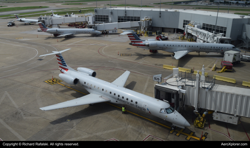 Photo of N857AE - American Eagle Embraer ERJ140 at DFW on AeroXplorer Aviation Database