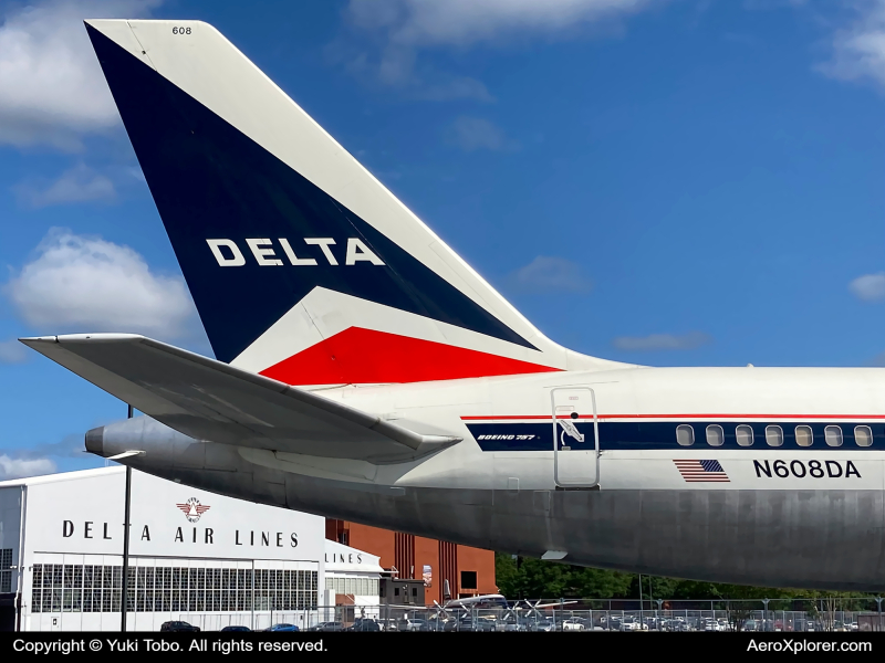 Photo of N608DA - Delta Airlines Boeing 757-200 at ATL on AeroXplorer Aviation Database