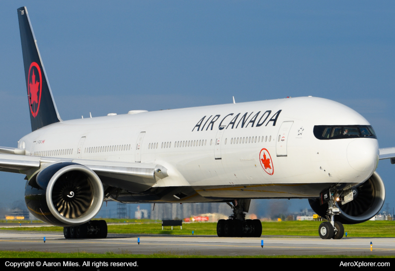Photo of C-FIUR - Air Canada Boeing 777-300ER at YYZ on AeroXplorer Aviation Database
