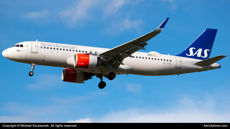 Photo of SE-DOZ - Scandinavian Airlines Airbus A320NEO at LHR on AeroXplorer Aviation Database