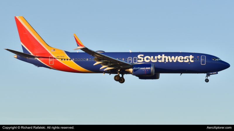 Photo of N8791D - Southwest Airlines Boeing 737 MAX 8 at PHX on AeroXplorer Aviation Database