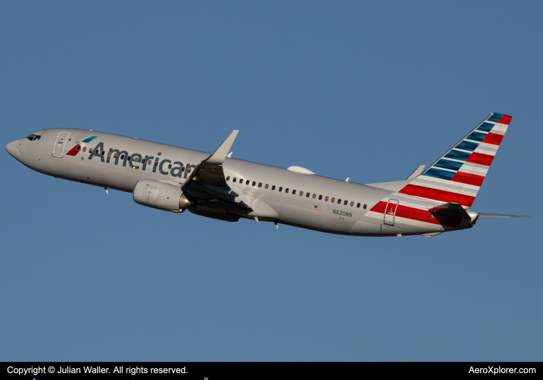 Photo of N820NN - American Airlines Boeing 737-800 at CLT on AeroXplorer Aviation Database