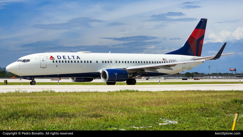 Photo of N399DA - Delta Airlines Boeing 737-800 at FLL on AeroXplorer Aviation Database