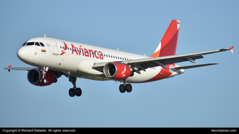 Photo of N955AV - Avianca Airbus A320 at MIA on AeroXplorer Aviation Database