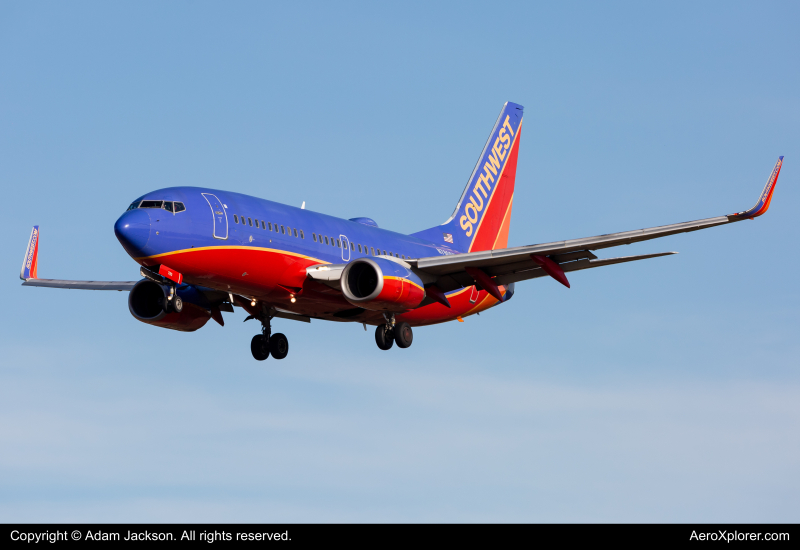 Photo of N780SW - Southwest Airlines Boeing 737-700 at BWI on AeroXplorer Aviation Database