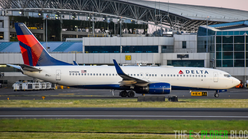 Photo of N395DN - Delta Airlines Boeing 737-800 at PDX on AeroXplorer Aviation Database