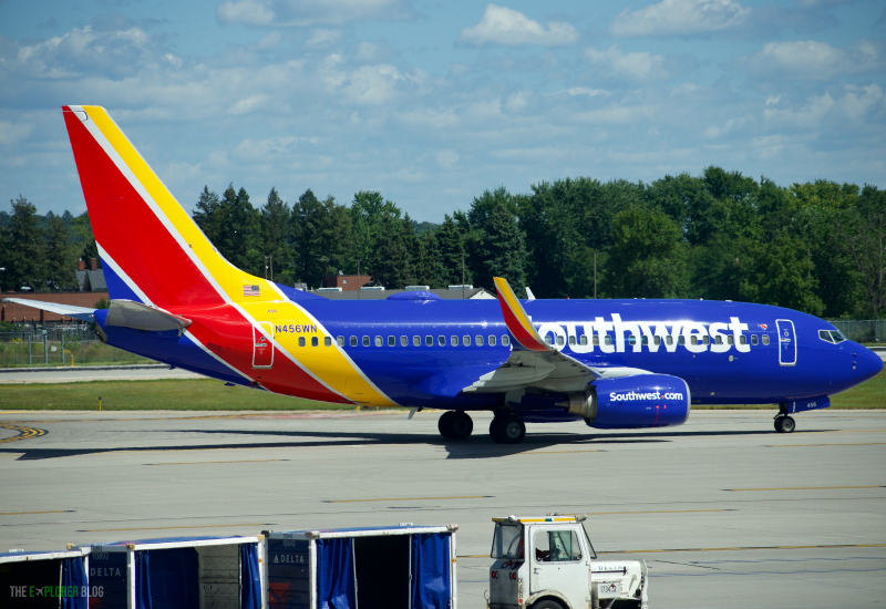 Photo of N456WN - Southwest Airlines Boeing 737-700 at MSP on AeroXplorer Aviation Database
