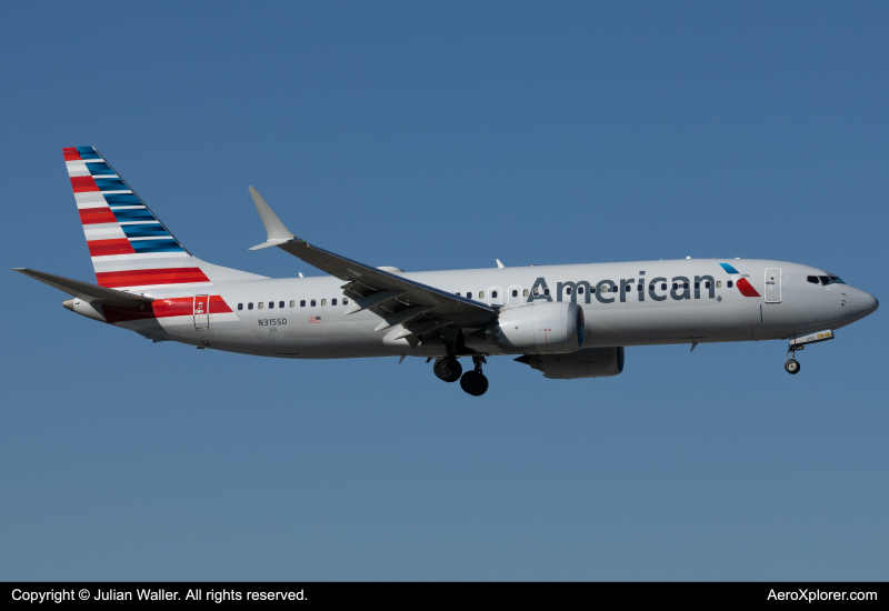 Photo of N315SD - American Airlines Boeing 737 MAX 8 at MIA on AeroXplorer Aviation Database