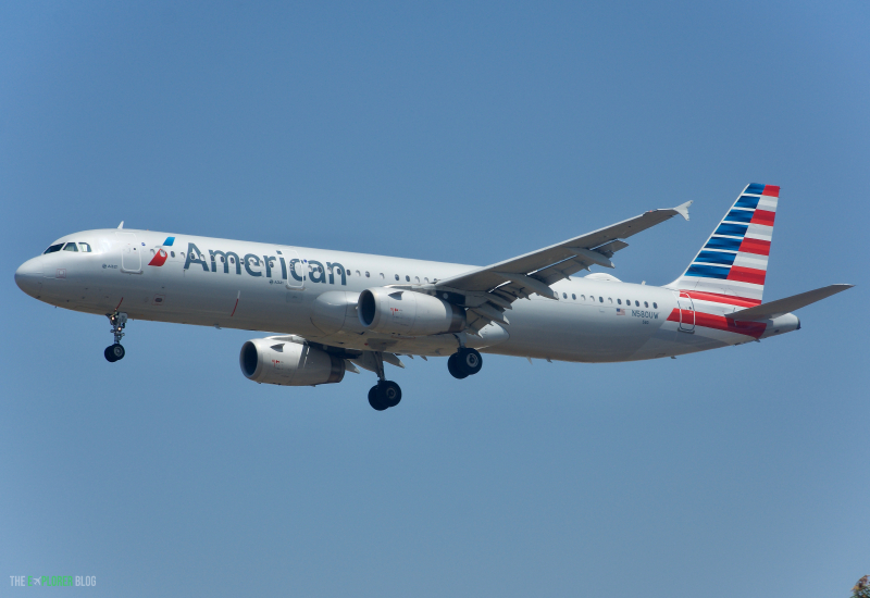 Photo of N580UW - American Airlines Airbus A321-200 at LAX on AeroXplorer Aviation Database