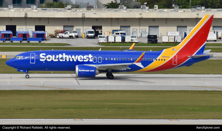 Photo of N8893L - Southwest Airlines Boeing 737 MAX 8 at FLL on AeroXplorer Aviation Database