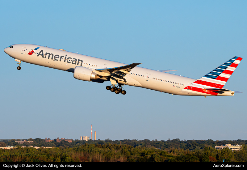 Photo of N721AN - American Airlines Boeing 777-300ER at JFK on AeroXplorer Aviation Database