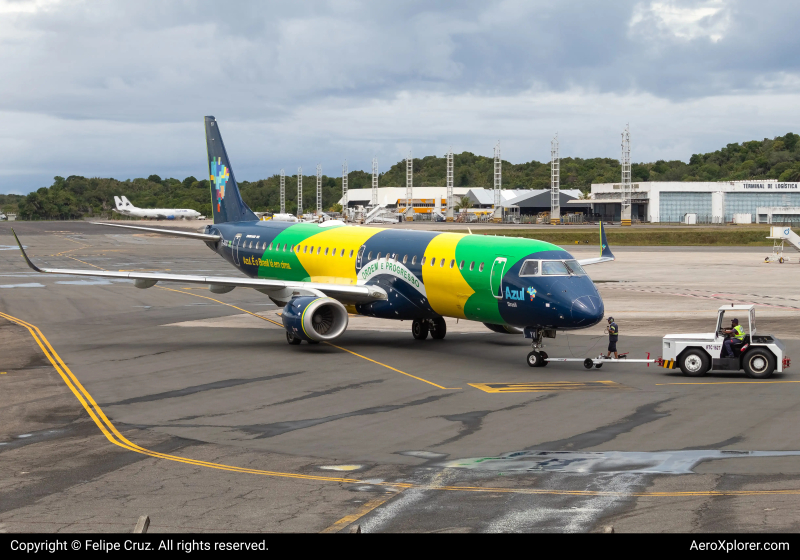 Photo of PR-AYV - Azul  Embraer E195 at SSA on AeroXplorer Aviation Database