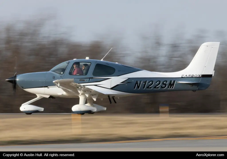 Photo of N122SM - PRIVATE Cirrus SR-22 at AGC on AeroXplorer Aviation Database