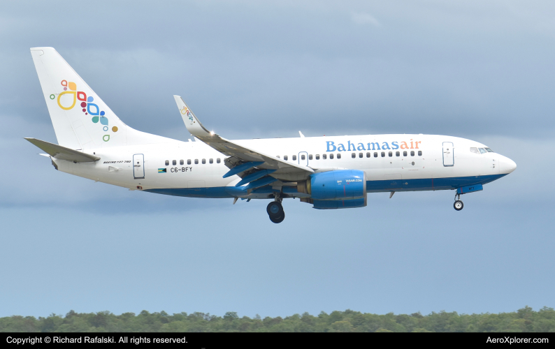 Photo of C6-BFY - Bahamasair Boeing 737-700 at MCO on AeroXplorer Aviation Database