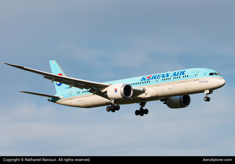 Photo of HL8083 - Korean Air Boeing 787-9 at YYZ on AeroXplorer Aviation Database