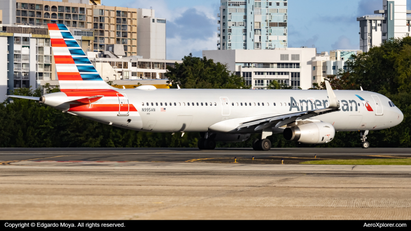 Photo of N995AN - American Airlines Airbus A321-200 at SJU on AeroXplorer Aviation Database