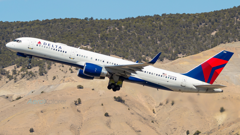 Photo of N556NW - Delta Airlines Boeing 757-200 at EGE on AeroXplorer Aviation Database