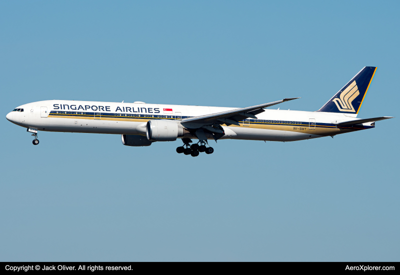 Photo of 9V-SWT - Singapore Airlines Boeing 777-300ER at JFK on AeroXplorer Aviation Database