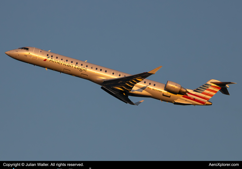 Photo of N559NN - American Eagle (PSA Airlines) Mitsubishi CRJ-900 at CLT on AeroXplorer Aviation Database