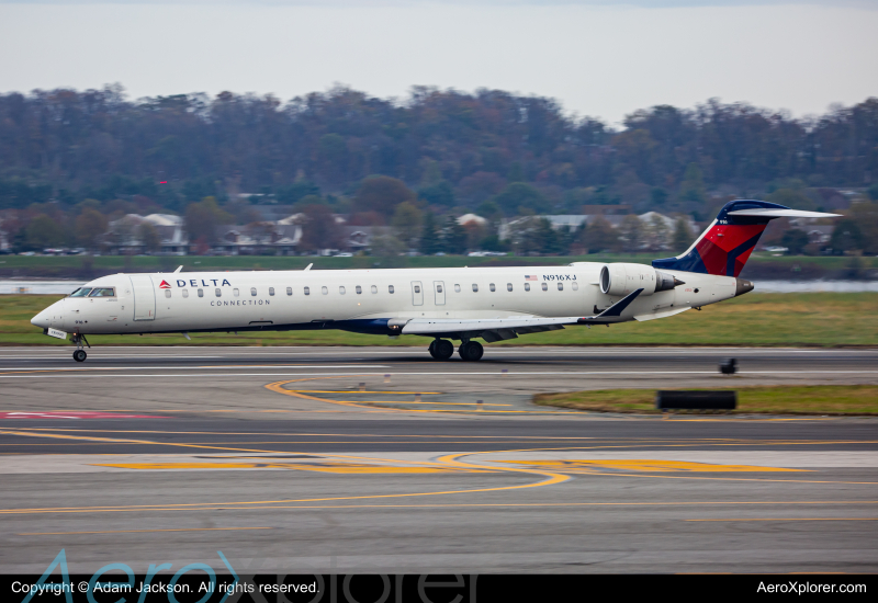 Photo of N916XJ - Delta Connection Mitsubishi CRJ-900 at DCA on AeroXplorer Aviation Database