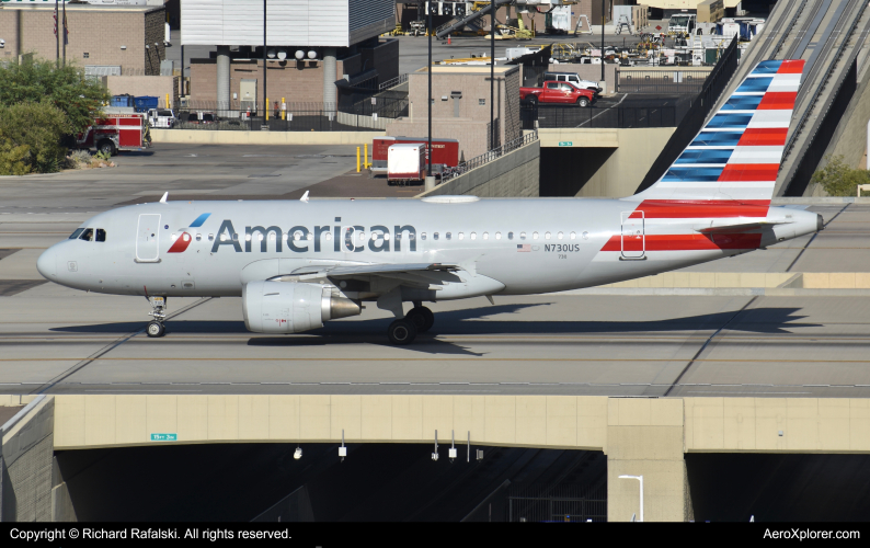 Photo of N730US - American Airlines Airbus A319 at PHX on AeroXplorer Aviation Database