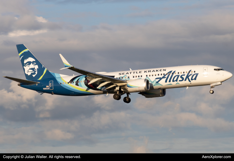 Photo of N915AK - Alaska Airlines Boeing 737 MAX 9 at MCO on AeroXplorer Aviation Database