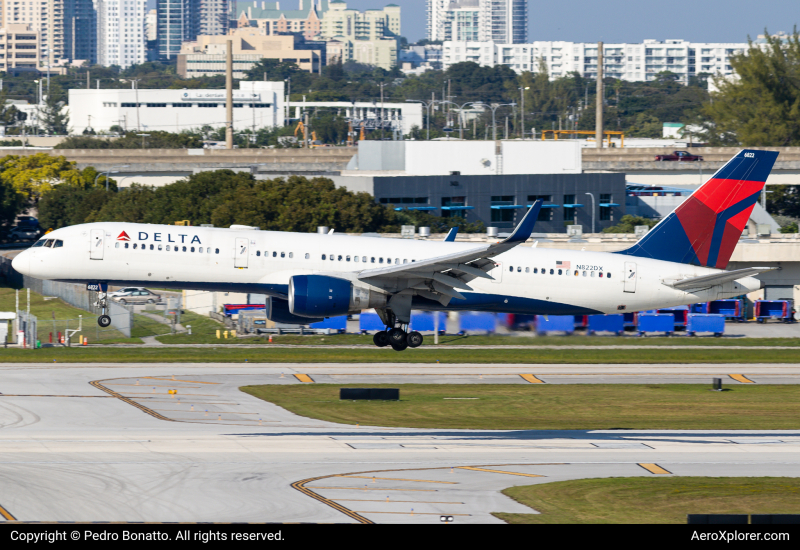 Photo of N822DX - Delta Airlines Boeing 757-200 at FLL on AeroXplorer Aviation Database