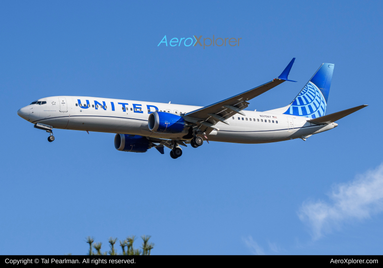 Photo of N37567 - United Airlines Boeing 737 MAX 8 at IAD on AeroXplorer Aviation Database