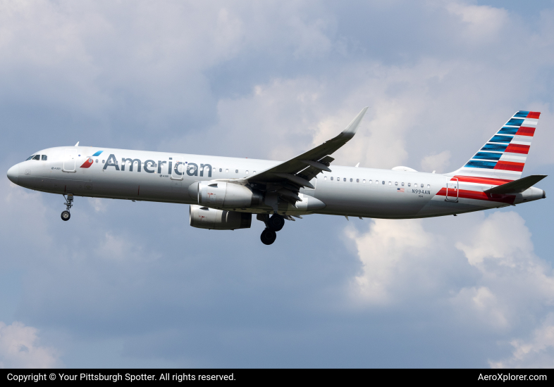 Photo of N994AN - American Airlines Airbus A321-200 at PIT on AeroXplorer Aviation Database