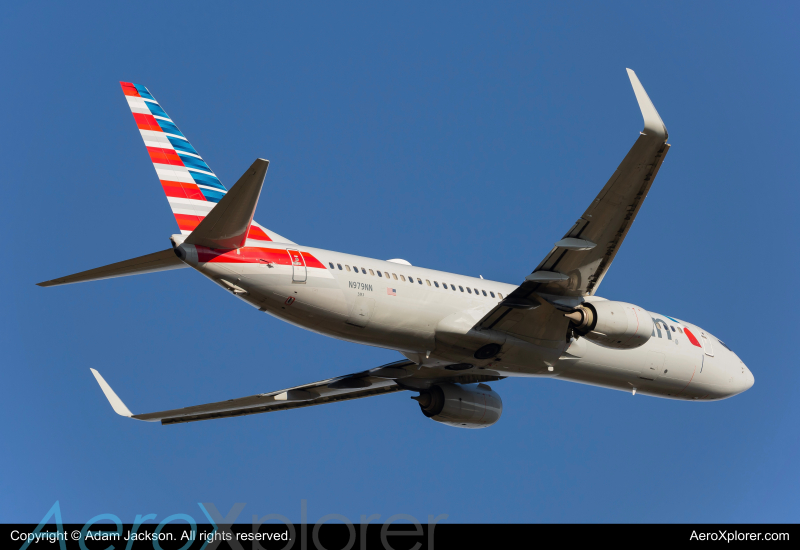 Photo of N979NN - American Airlines Boeing 737-800 at BWI on AeroXplorer Aviation Database