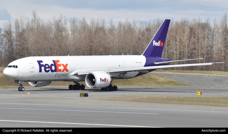 Photo of N865FD - FedEx Boeing 777-F at ANC on AeroXplorer Aviation Database