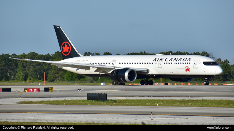 Photo of C-FVLU - Air Canada Boeing 787-9 at KMCO on AeroXplorer Aviation Database
