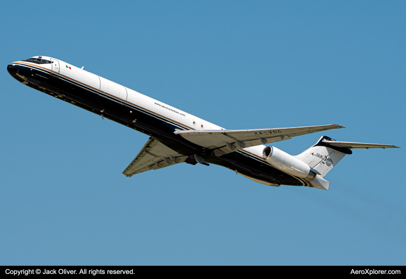 Photo of XA-VDC - Aeronaves TSM McDonnell Douglas MD-83 at CLE on AeroXplorer Aviation Database