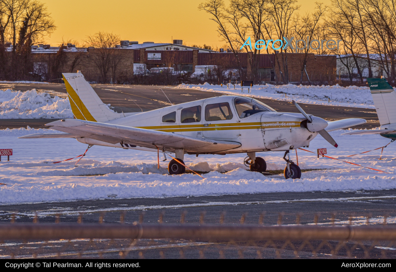 Photo of N38657 - PRIVATE Piper PA-28 at GAI on AeroXplorer Aviation Database