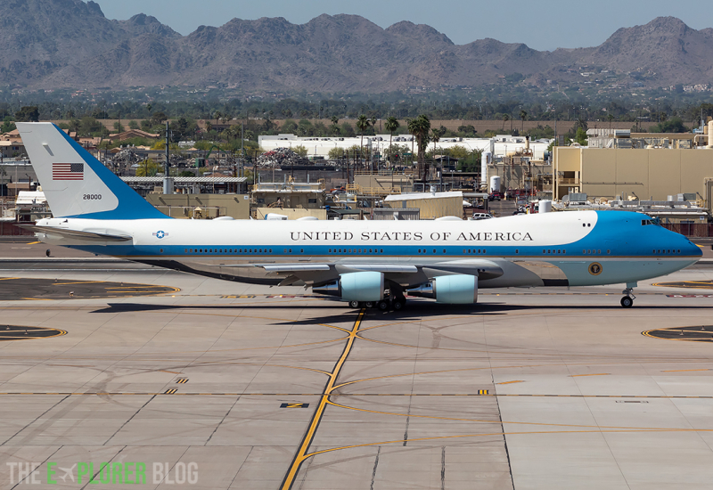 Photo of 82-8000 - USAF - United States Air Force Boeing VC-25A at PHX on AeroXplorer Aviation Database