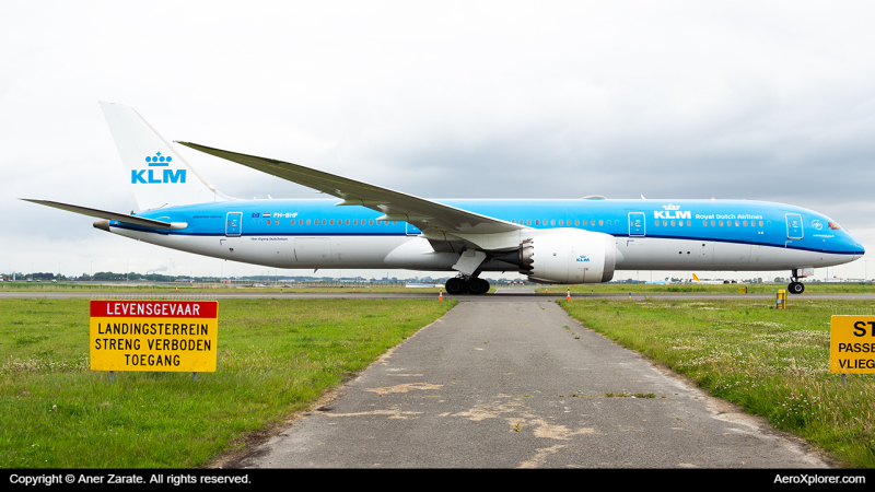 Photo of PH-BHF - KLM Boeing 787-9 at AMS on AeroXplorer Aviation Database