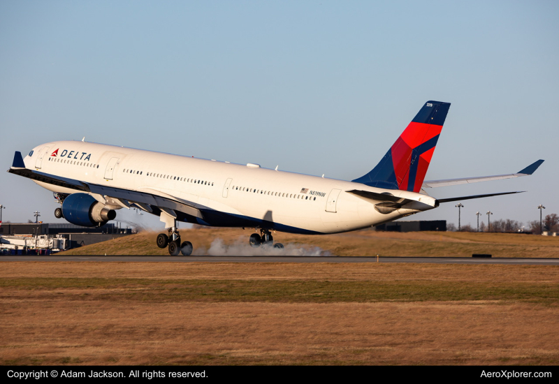 Photo of N819NW - Delta Airlines Airbus A330-300 at BWI on AeroXplorer Aviation Database