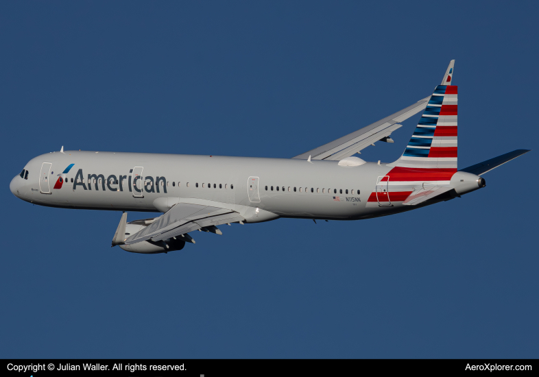 Photo of N115NN - American Airlines Airbus A321-200 at CLT on AeroXplorer Aviation Database