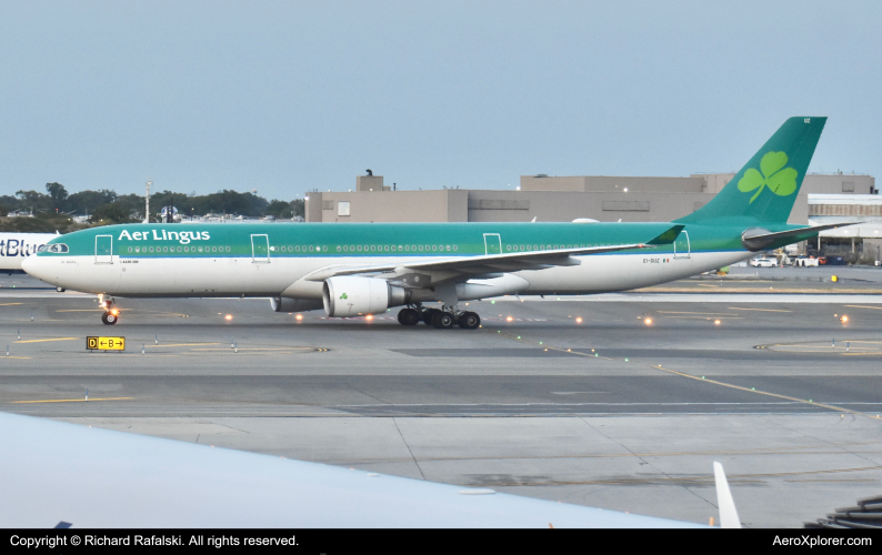 Photo of EI-DUZ - Aer Lingus Airbus A330-300 at JFK on AeroXplorer Aviation Database